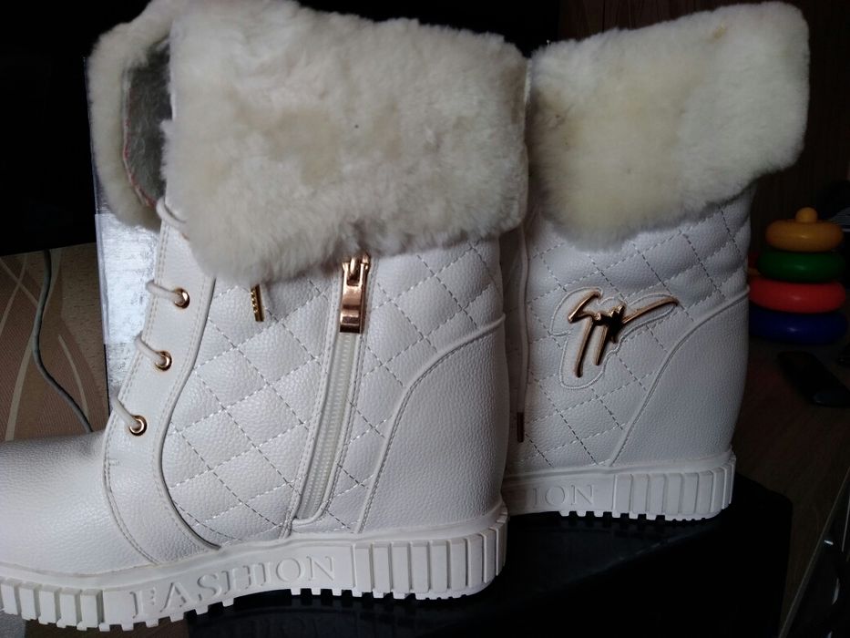 Продам теплые зимние сапоги!