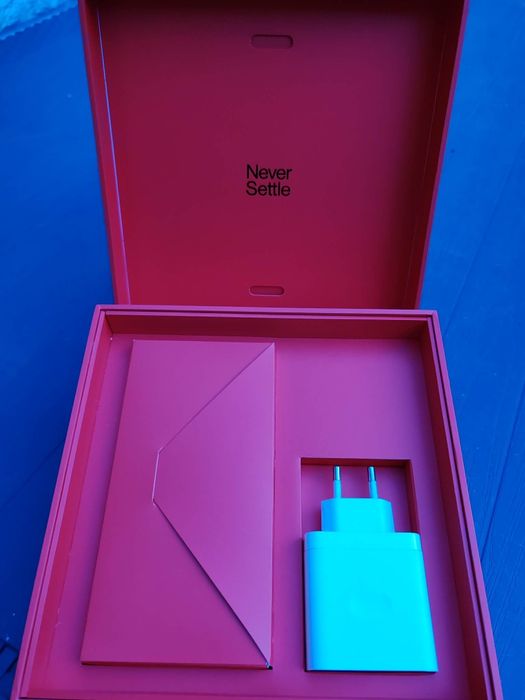Продавам OnePlus  one