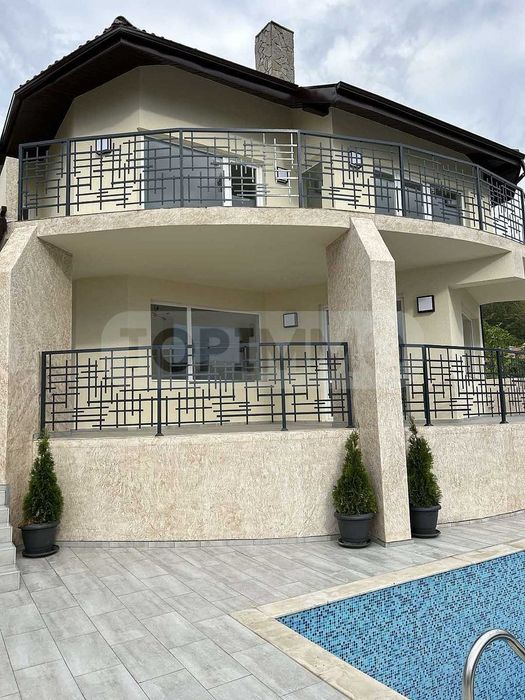 Продава се Къща в Балчик - 180 кв.м за 1528 €/кв.м - Снимка #1