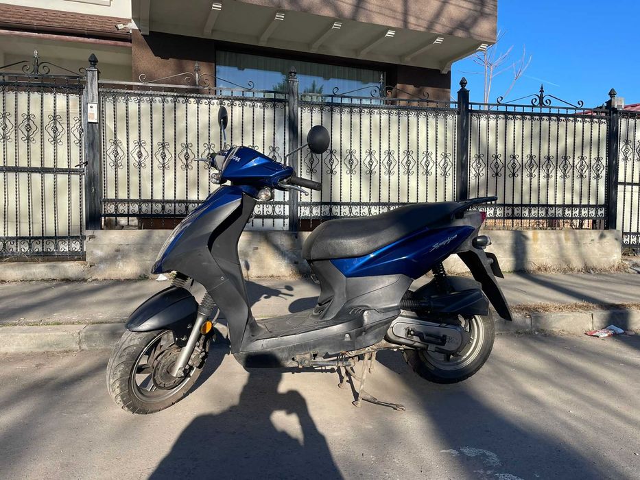 Scutere de vanzare 50cc 4T