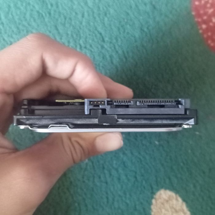 Жосткий диск на 1000GB рабочий