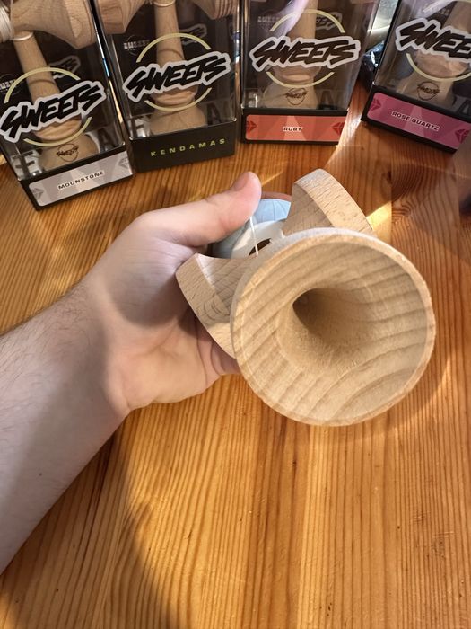 Vand Kendama sweets Gemstone Aquamarine