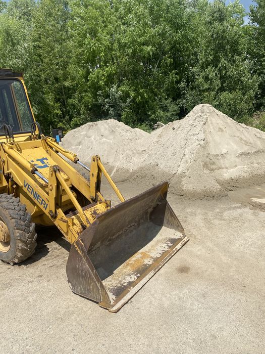 Nisip pt tencuiala sape etc,piatra calcar si diverse