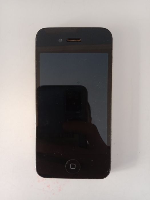 Обменяю IPhone 4