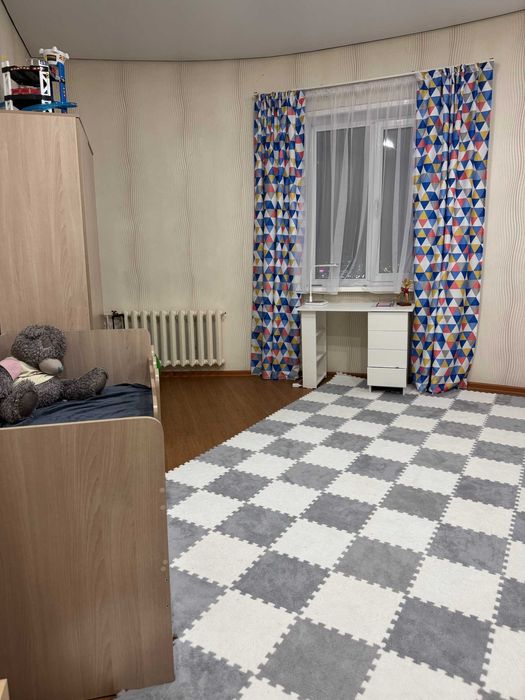 Продам 3 комнатную квартиру