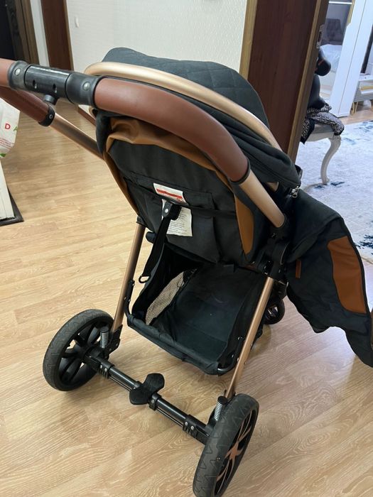 Коляска в хорошем состоянии