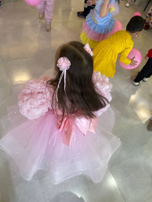 Платье пышное на девочку 4-5 лет