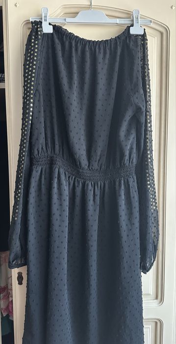 Rochie de ocazie neagra cu decor din paiete - marime 8 (S-M)