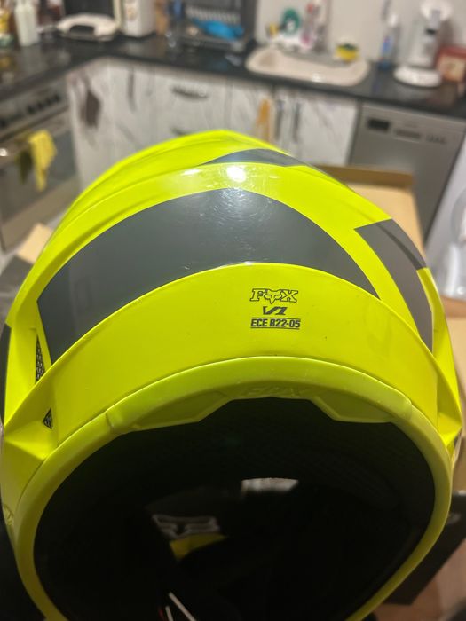 Каска кросова Fox