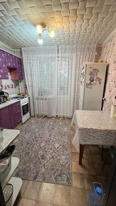 Продам 2-комн квартиру (ленинградка)