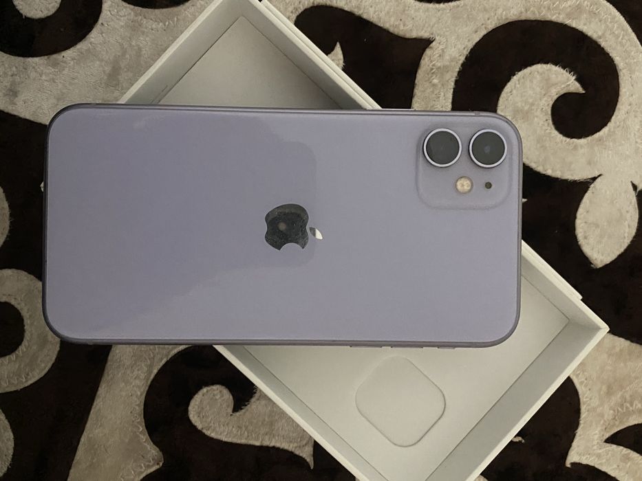 обменяю два 11 айфона