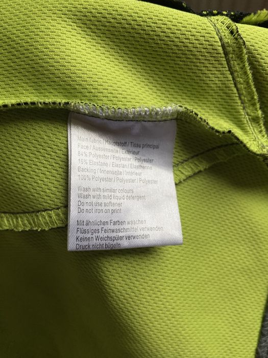 Vând jachetă softshell Edelrid Tricia