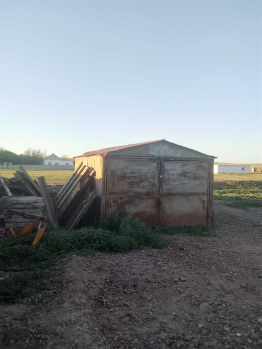 Продам металлический гараж
