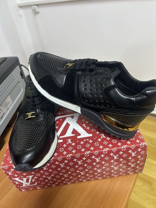 Мужские кроссовки