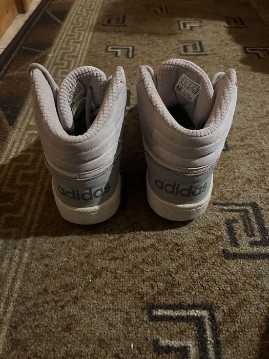ADIDAS високи кецове