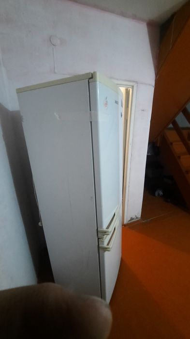Продам Холодилник рабочий,