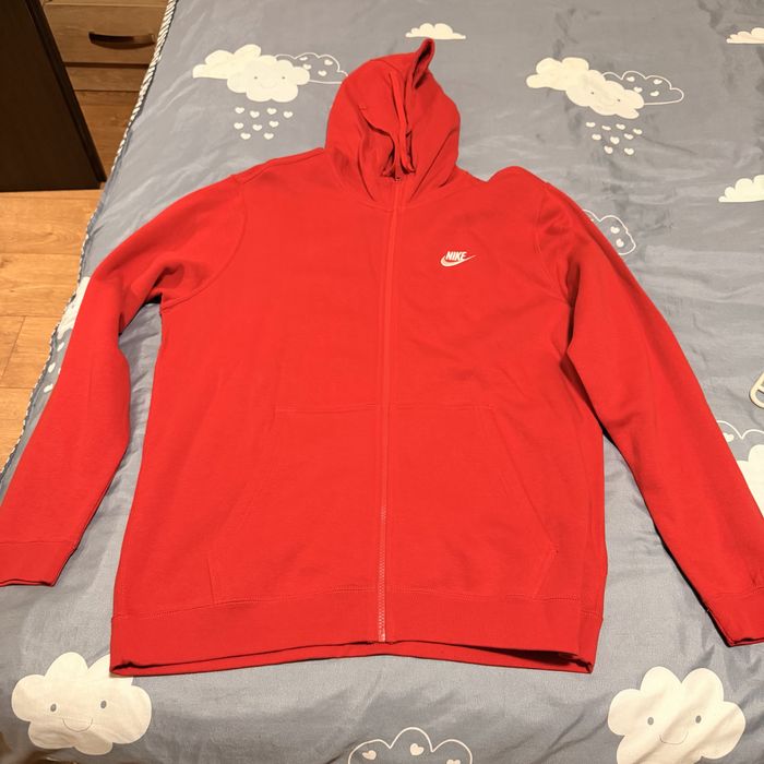 Горнище Найк-червени