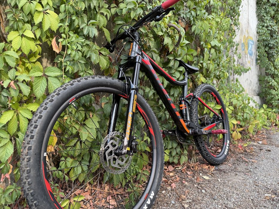 Giant stance M..