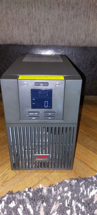 UPS APC SRV1KI Easy, 1000VA/800W, 3 prize IEC C13