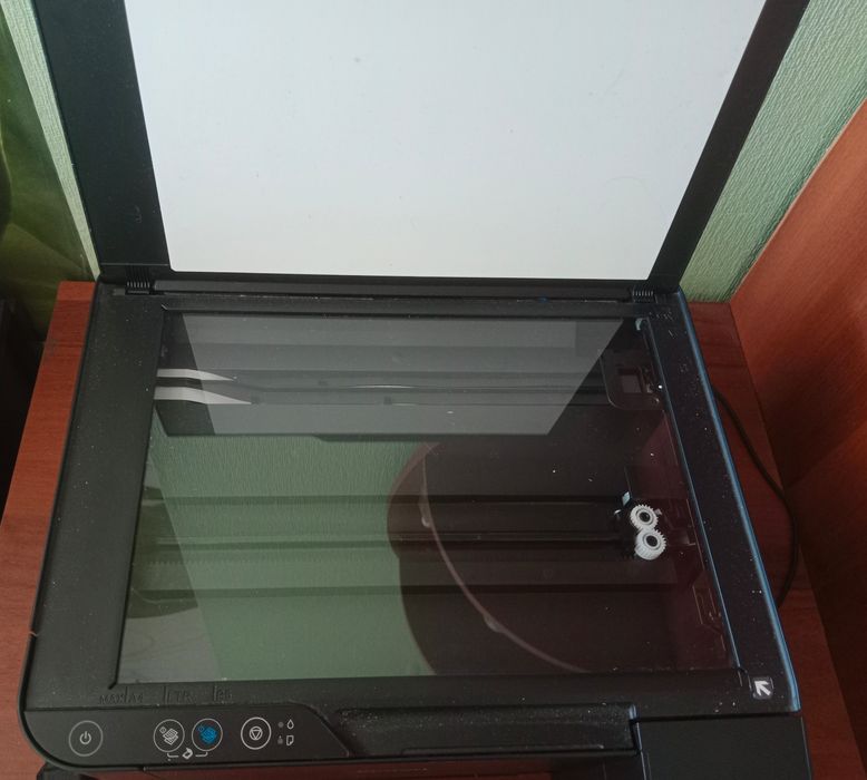 принтер цветной EPSON