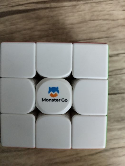 Кубик рубик Monster go