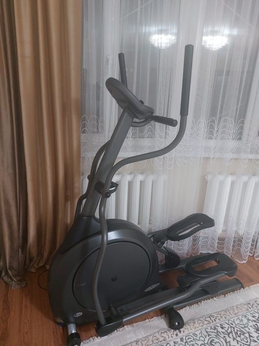 Эллиптический тренажер