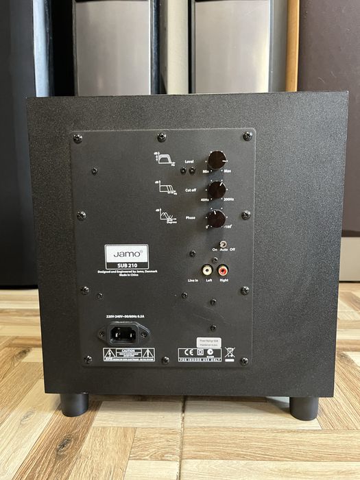 Subwoofer Jamo Sub-210