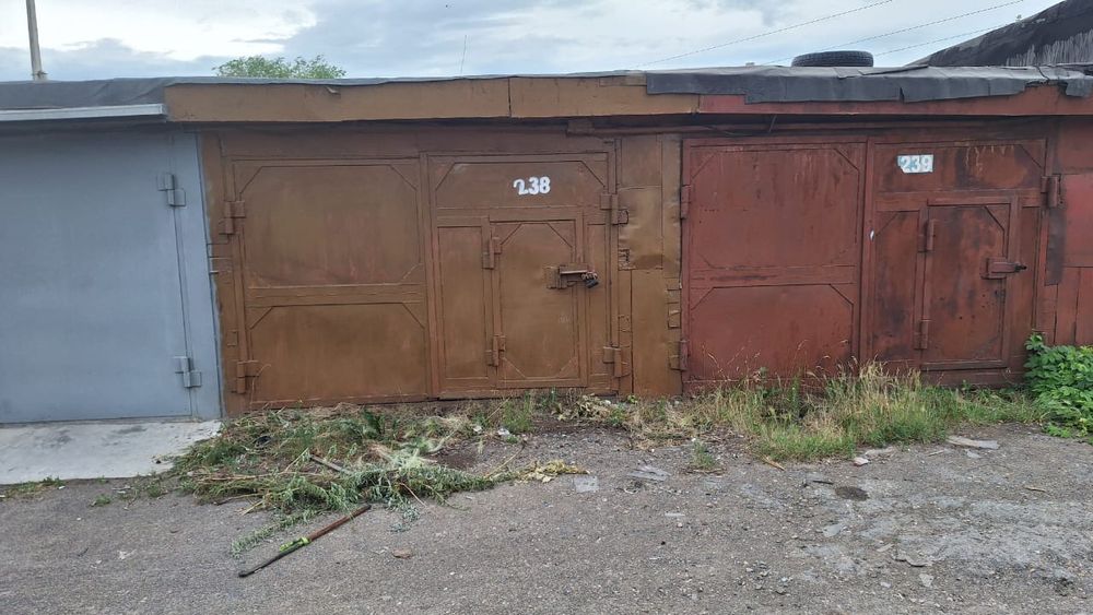 Продам гараж в хорошей местности