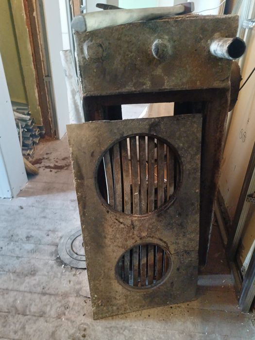 Продам строительный мусор и печку