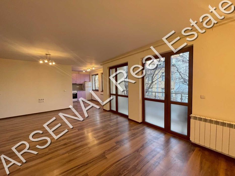 Дава се под наем Тристаен апартамент в София, Център - 110 кв.м за 750 € - Снимка #10