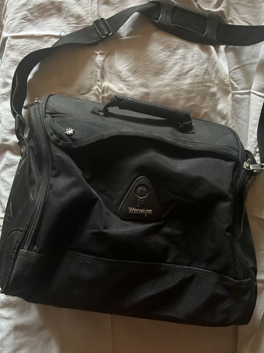 Чанта за документи и пари