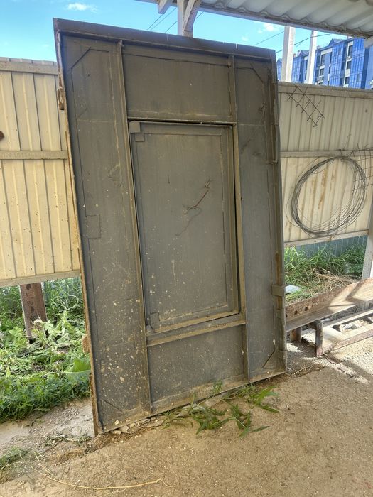 Металлические гаражные двери