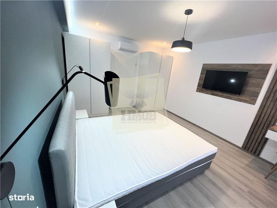 Pethouse de lux 4 camere 2 bai 2 terase si parcare in zona Centrala