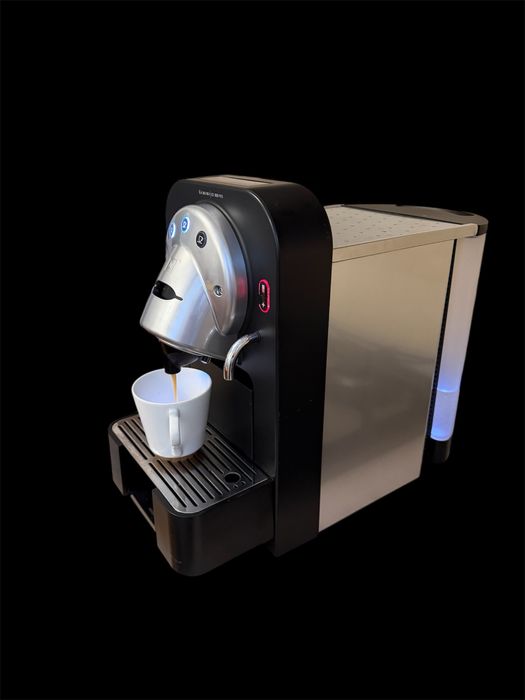 Espressor cafea Nespresso Gemini CS100 Pro - stare foarte bună + CADOU