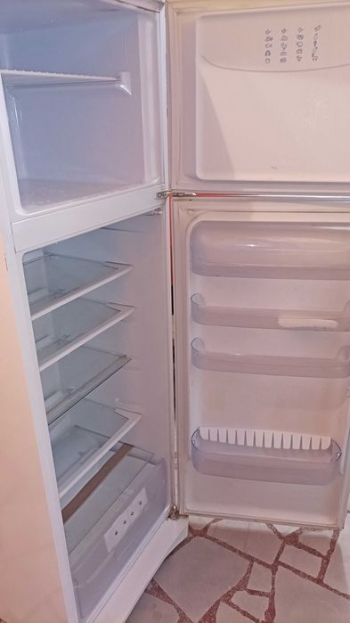 Хладилник Indesit TAN 3
