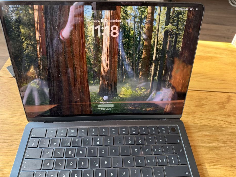 Macbook Air 2022 M2 - 100% Battery Health