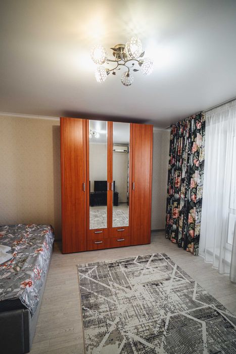 Квартира посуточно Алем Плаза