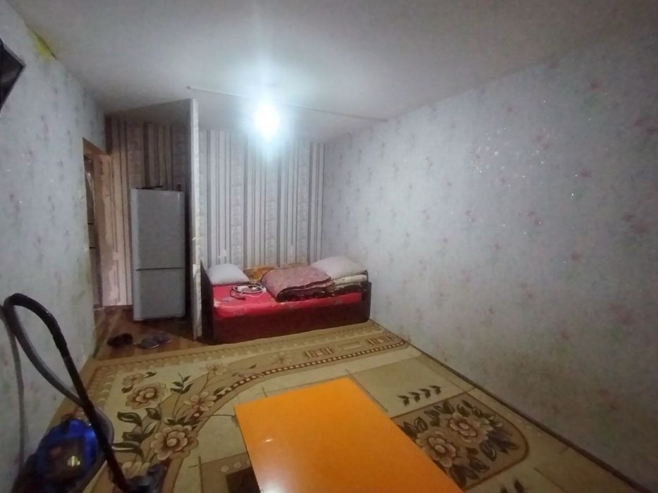 1 хонали шароити билан 8 микрорайонда