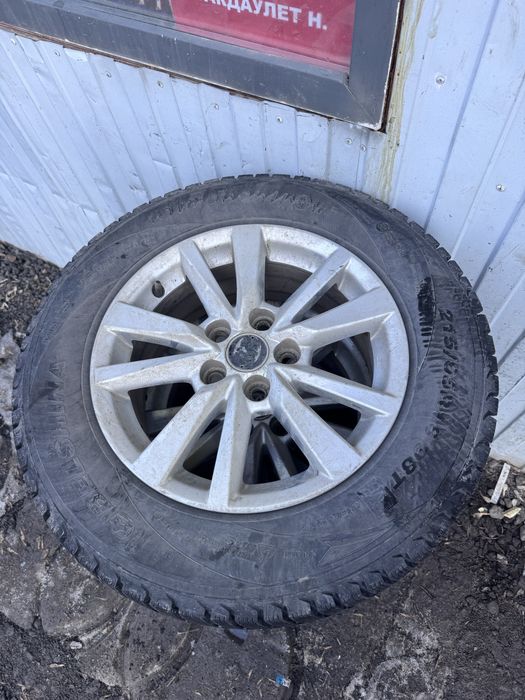 Камри 70 диски р16  с шинами