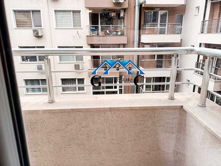 Дава се под наем Тристаен апартамент в Варна, Възраждане 1 - 75 кв.м за 459 € - Снимка #10