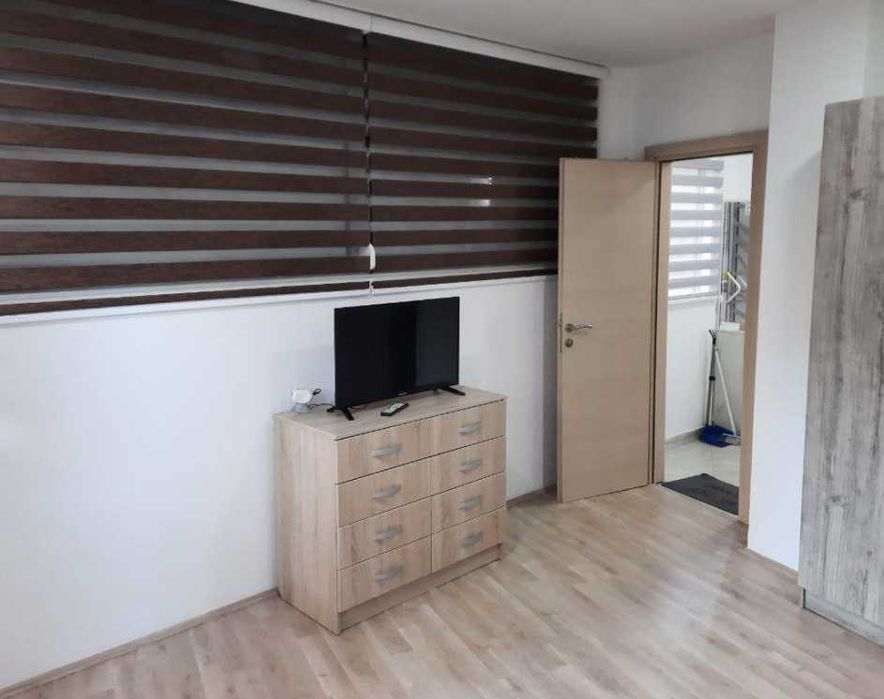 Дава се под наем Тристаен апартамент в Пловдив, Беломорски - 96 кв.м за 510 € - Снимка #4