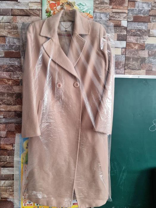 Турецкий пальто Отличном состоянии Бежевый свет