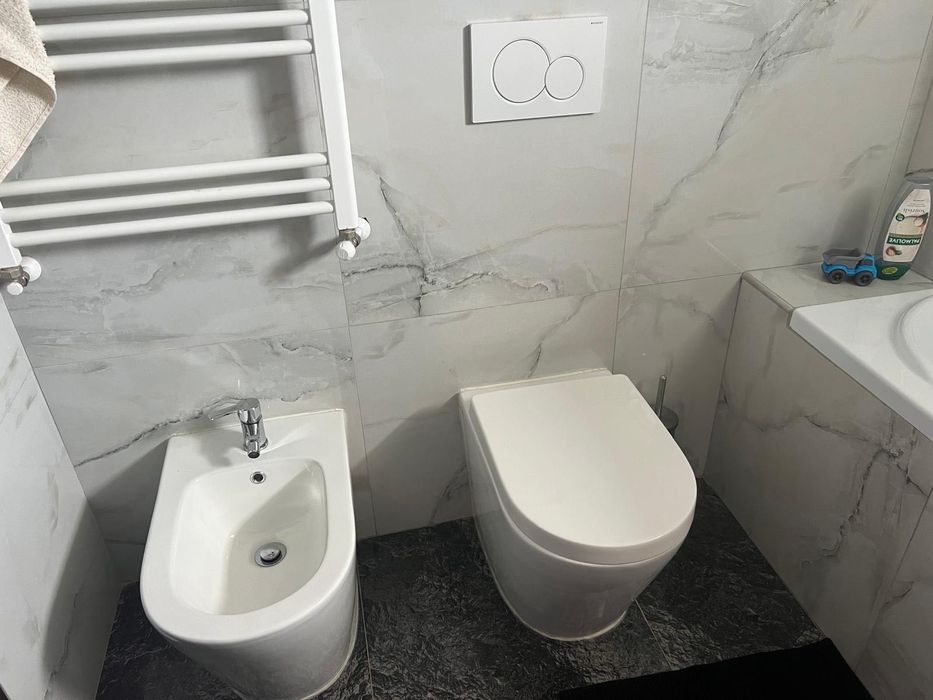 Apartament 3 camere de închiriat – mobilat și utilat complet..