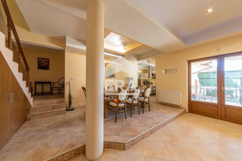 Продава се Къща в с. Болярци, Област Варна - 340 кв.м за 1736 €/кв.м - Снимка #6