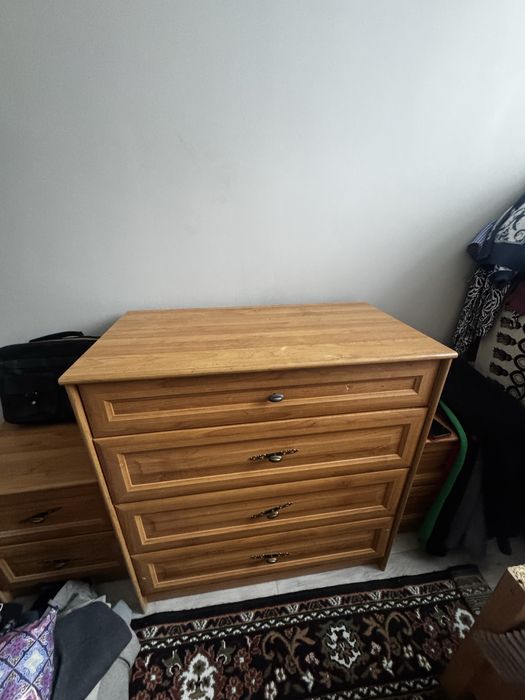 Продам спальный гарнитур