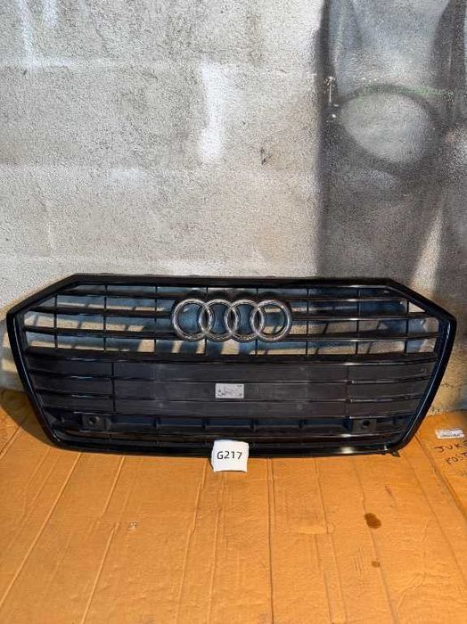 Grila fata Audi A6 C8 2018+ cu gauri senzori cod  black edition