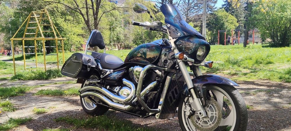 Suzuki boulevard m90