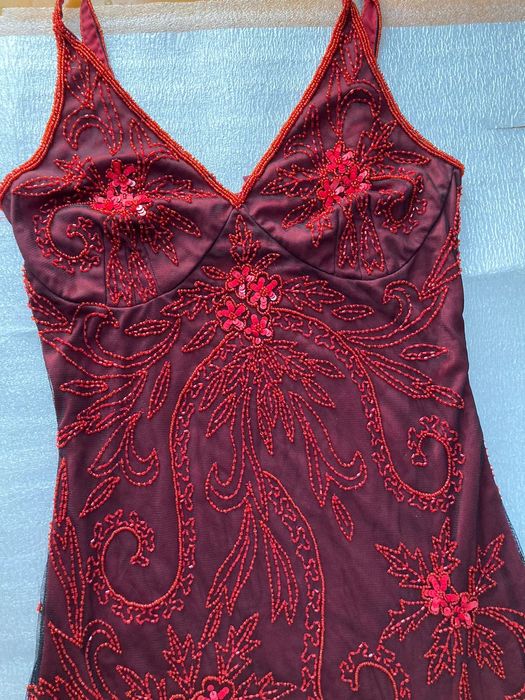 Платье из бисера. Бордового цвета.