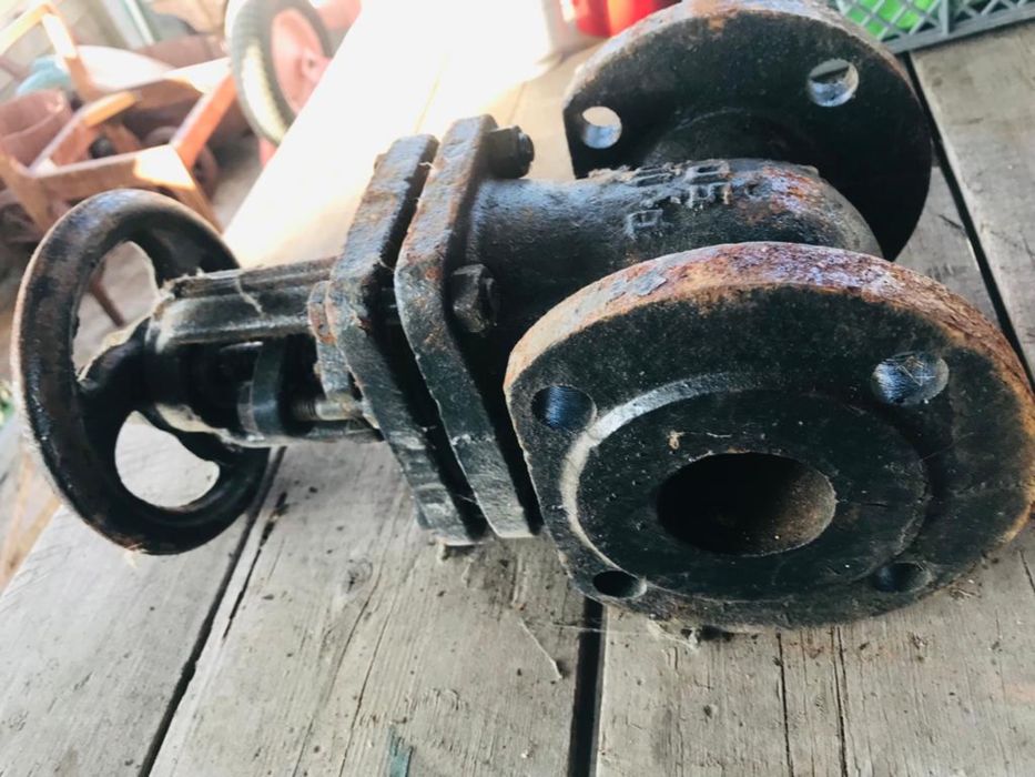 Продам вентиль 50