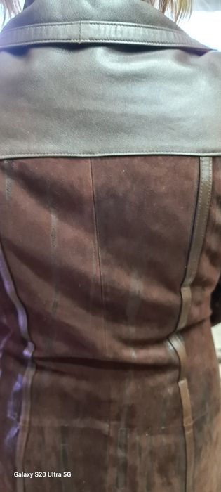 Продам натуральный плащ.